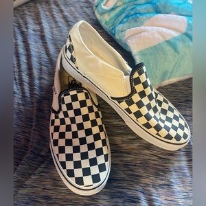 COPY - Black & White checkered Slip-On Vans. Size 9